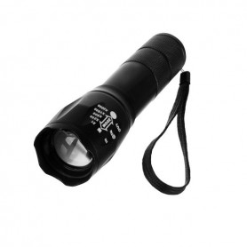 Linterna Tactica Bateria Recargable W-009 600 Lumens