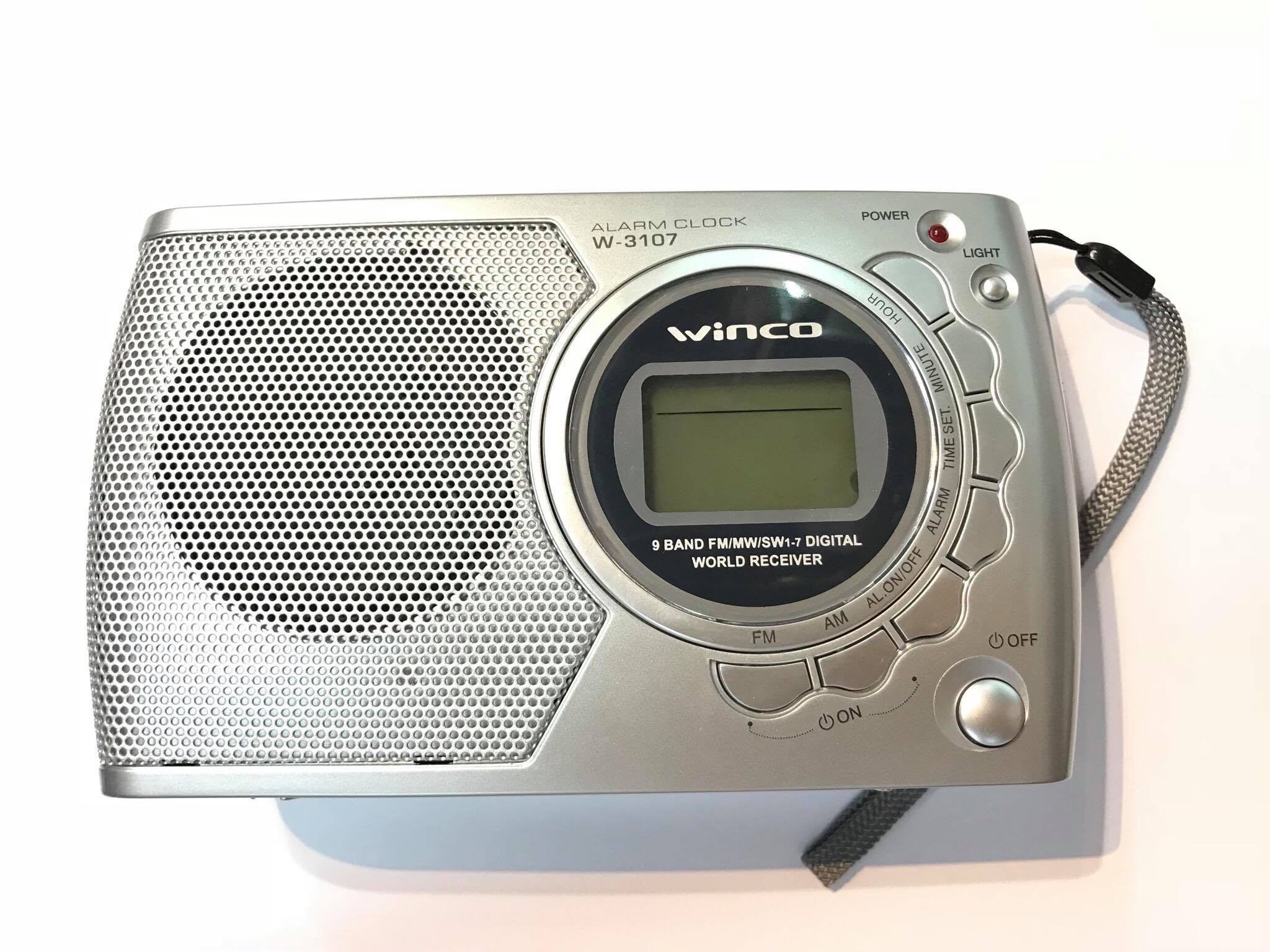 Comprá Radio Despertador Kolke KVR-403 FM Bluetooth - Negro